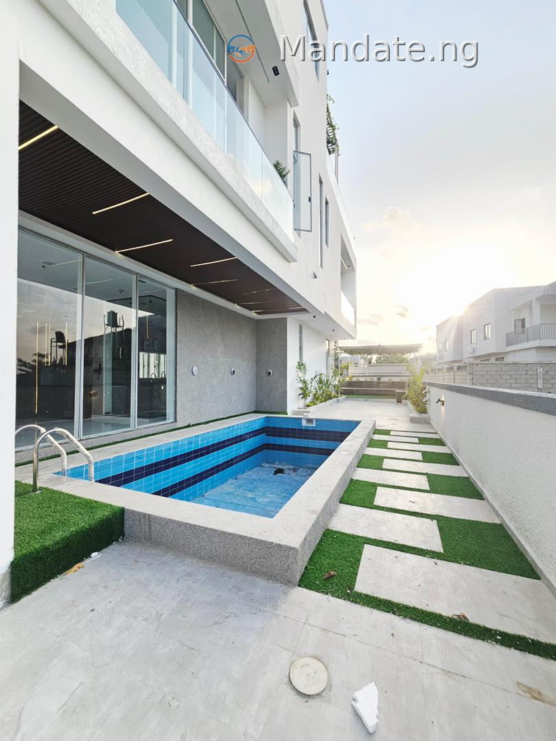 5-Bedroom Luxury Smart Home with Pent Floor in Osapa London For Sale in in Osapa London Osapa London Osapa Lagos photo 21