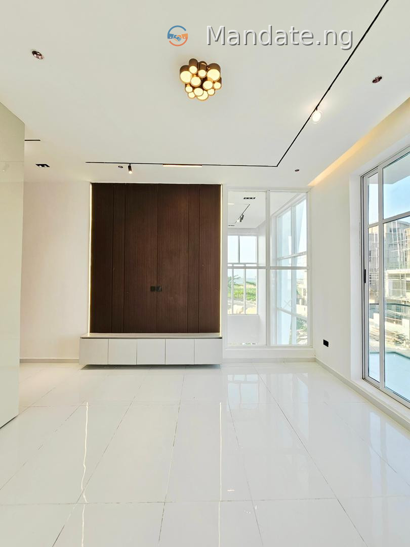 5-Bedroom Luxury Smart Home with Pent Floor in Osapa London For Sale in in Osapa London Osapa London Osapa Lagos photo 25