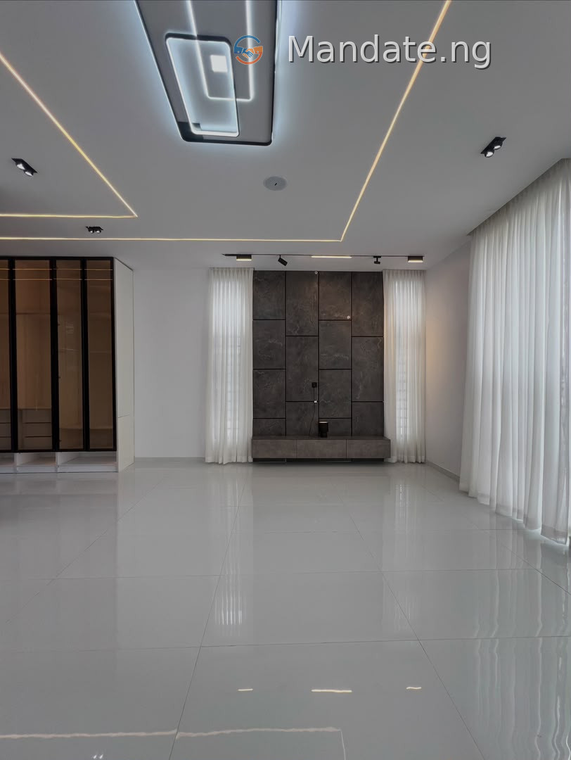 Contemporary 5 Bedroom Detached Duplex for Sale in Ikota, Lekki For Sale in in Ikota, Lekki Ikota Lagos photo 11