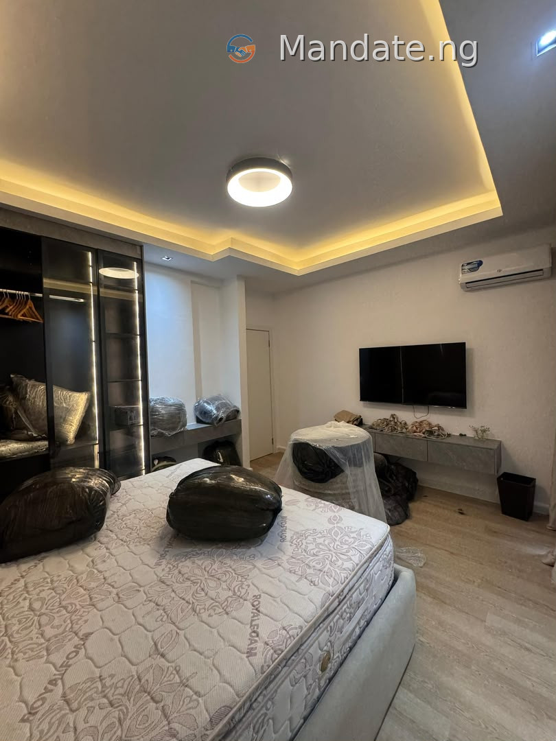 Fully Furnished 3 Bedroom Apartment for Rent in Victoria Island For Rent in in Victoria Island Island Victoria Island (VI) Lagos photo 4