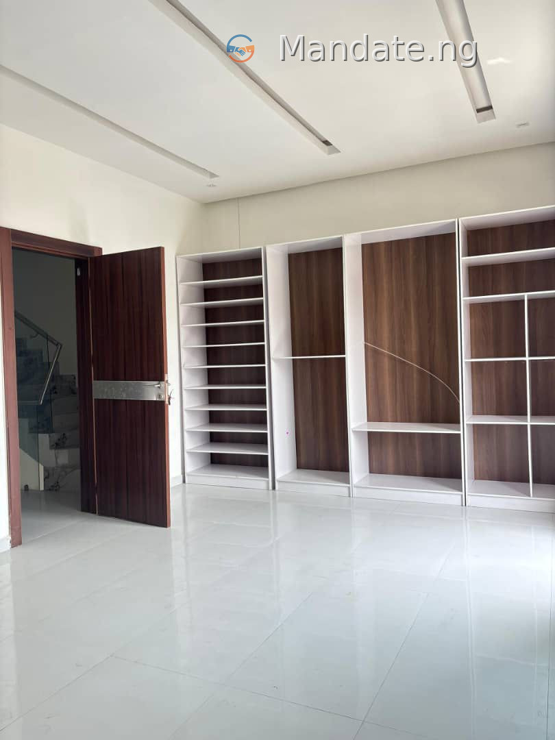 Luxury 4 Bedroom Semi Detached Duplex for Sale For Sale in at Ikota Ikota Lagos photo 2