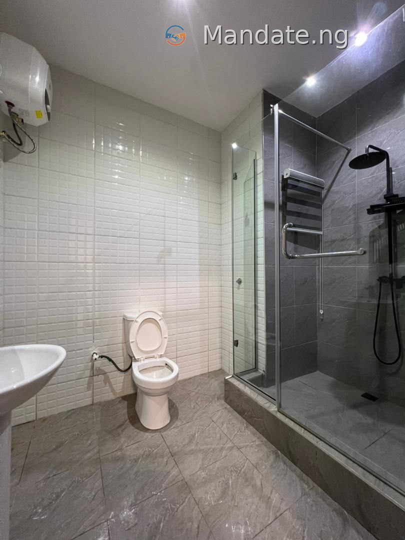 2 Bedroom Apartment for Rent Off Freedom Way, Lekki Phase 1 For Rent in Off Freedom Way, Lekki Phase 1, Lagos Lekki Phase Ago Palace Way Lagos photo 3