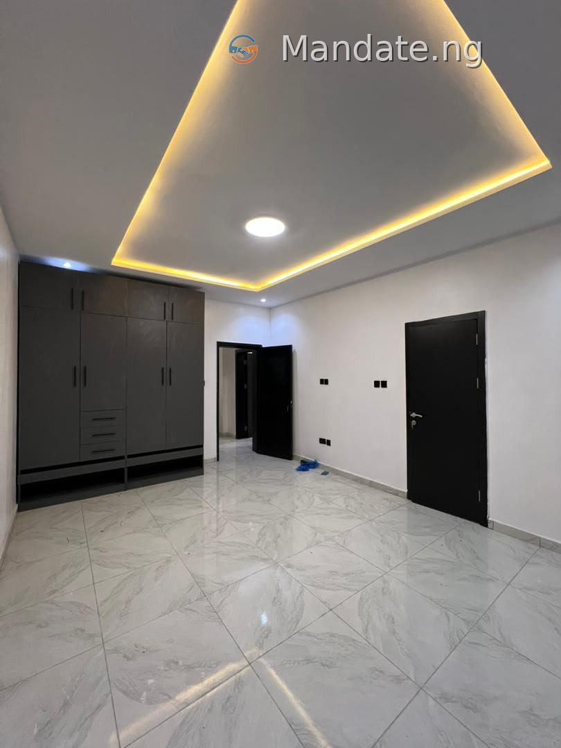 2 Bedroom Apartment for Rent Off Freedom Way, Lekki Phase 1 For Rent in Off Freedom Way, Lekki Phase 1, Lagos Lekki Phase Ago Palace Way Lagos photo 5
