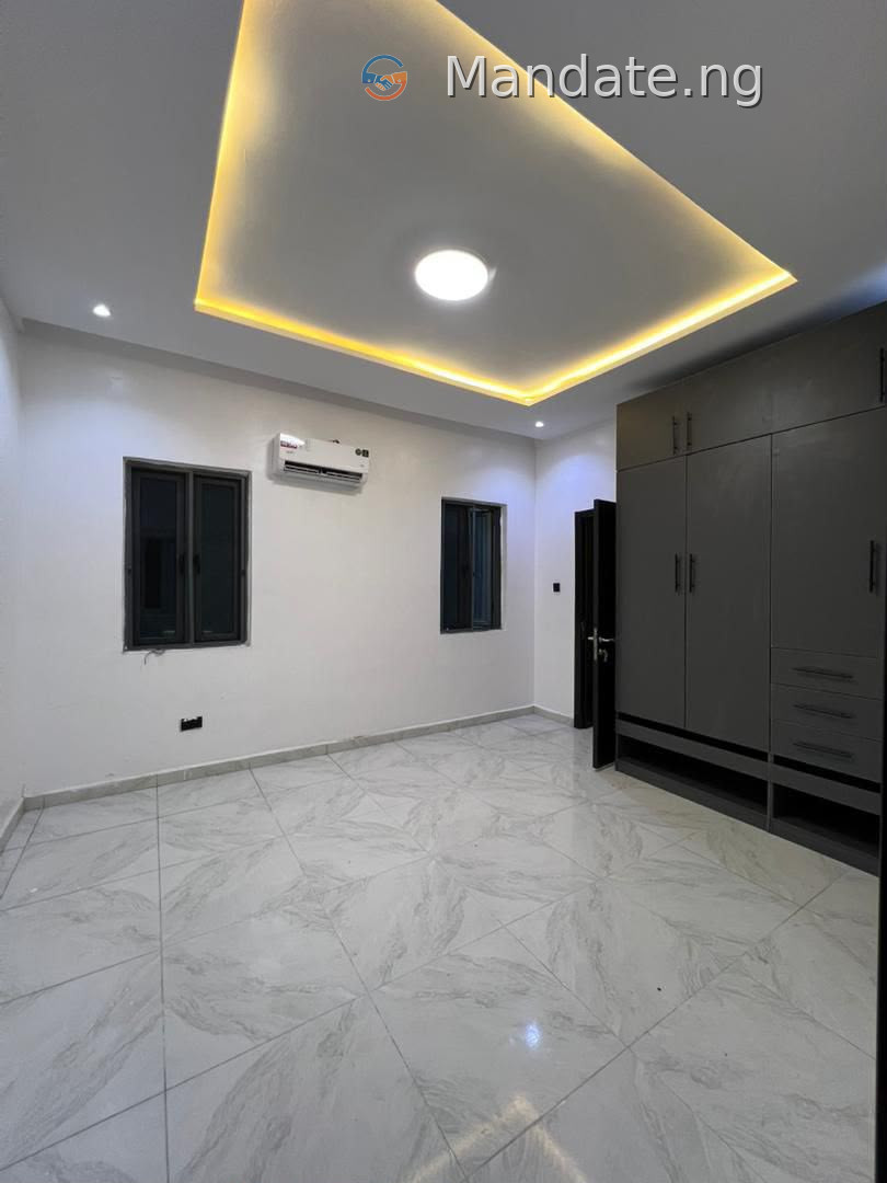 2 Bedroom Apartment for Rent Off Freedom Way, Lekki Phase 1 For Rent in Off Freedom Way, Lekki Phase 1, Lagos Lekki Phase Ago Palace Way Lagos photo 9