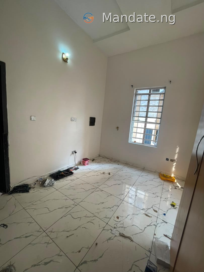 2 Units of Semi-Master Rooms for Rent in Royal Pine, Orchid For Rent in in Royal Pine, Orchid Orchid Lagos photo 17