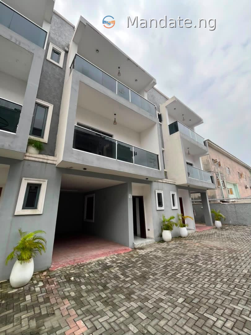 4-Bedroom Terrace Duplex with BQ in Ilasan, Lekki For Rent in in Ilasan, Lekki Lekki Phase Epe Lagos photo 1