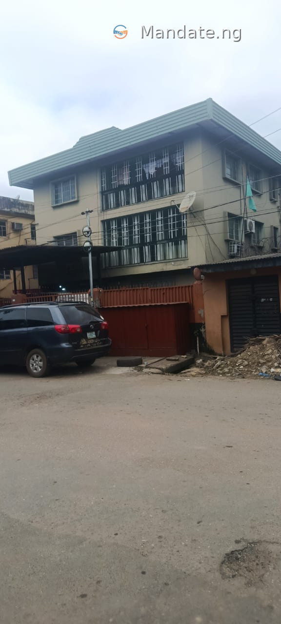 Block of 3 bedroom flats in Anifowoshe, Ikeja For Sale in in Anifowoshe, Ikeja Anifowoshe Adeniyi Jones Lagos photo 1
