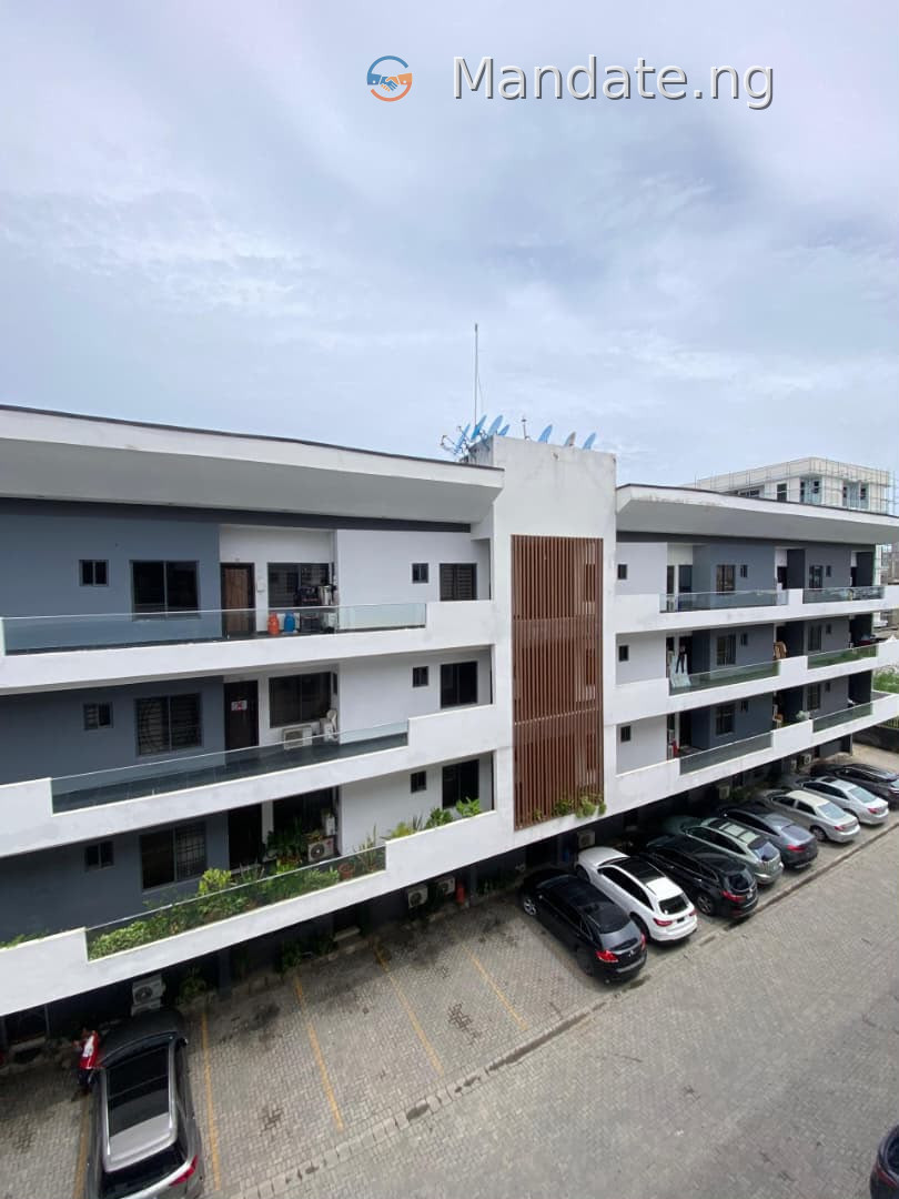 Well-structured hospital building in Southwest Ikoyi, Lagos For Sale in in Southwest Ikoyi, Lagos Isheri Olofin Lagos photo 2