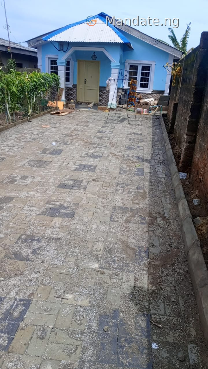 3 Bedroom Flat on Half Plot of Land in Oluwalogbon Area, Ayobo For Sale in in Oluwalogbon Area, Ishefun Ayobo, Lagos Ayobo Ishefun Road Isheri Olofin Lagos photo 1