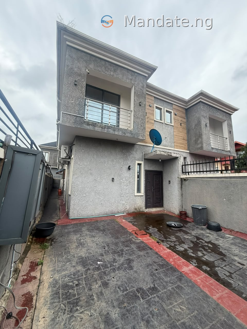 4 Units of 3-Bedroom Apartments for Sale in Magodo Phase 1 For Sale in in Magodo Phase 1, Lagos Magodo Phase 1 Magodo Lagos photo 3