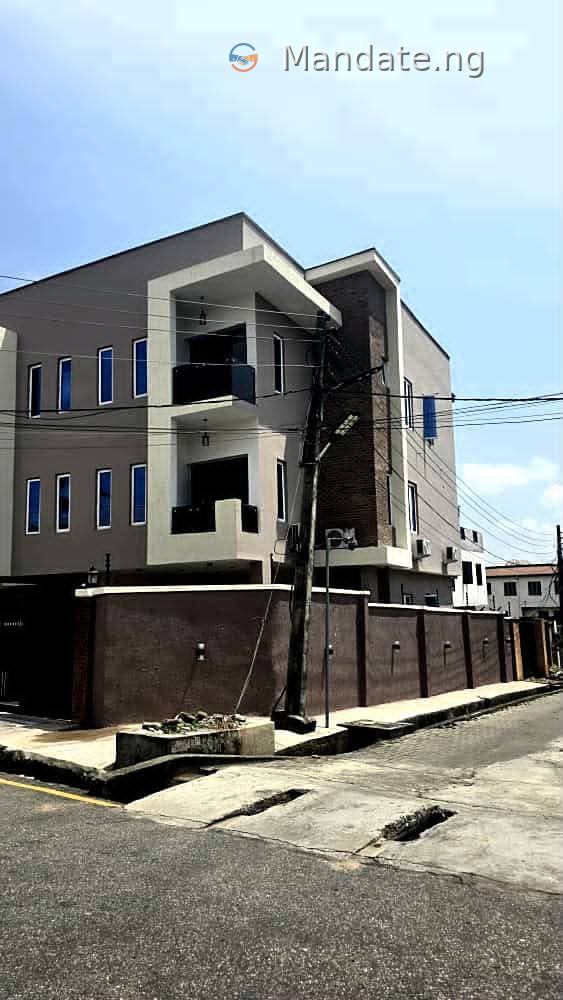 FOR SALE | 4-BEDROOM TERRACE & PENTHOUSE in Ikate, Lekki For Sale in in Ikate, Lekki Ikate Lekki Lagos photo 14