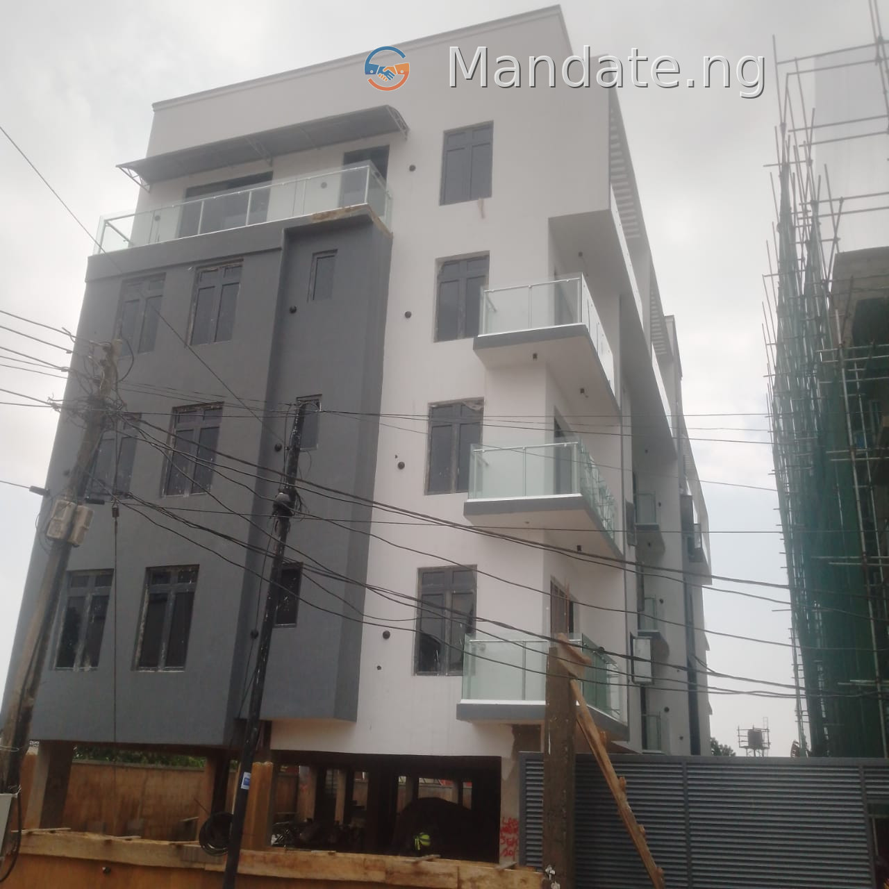 Brand new tastefully finished 3 bedroom apartment with a BQ in Ikeja For Sale in in GRA Ikeja Ogudu GRA Lagos photo 6