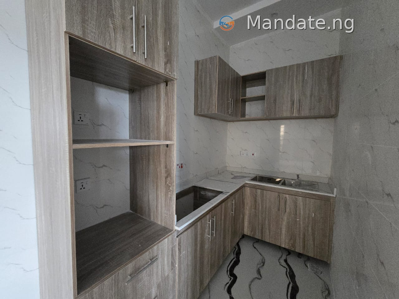 Fully Serviced 2 Bedroom in Lekki Phase 1 For Rent in in Lekki Phase 1, Lagos Lekki Phase Lekki Lagos photo 1