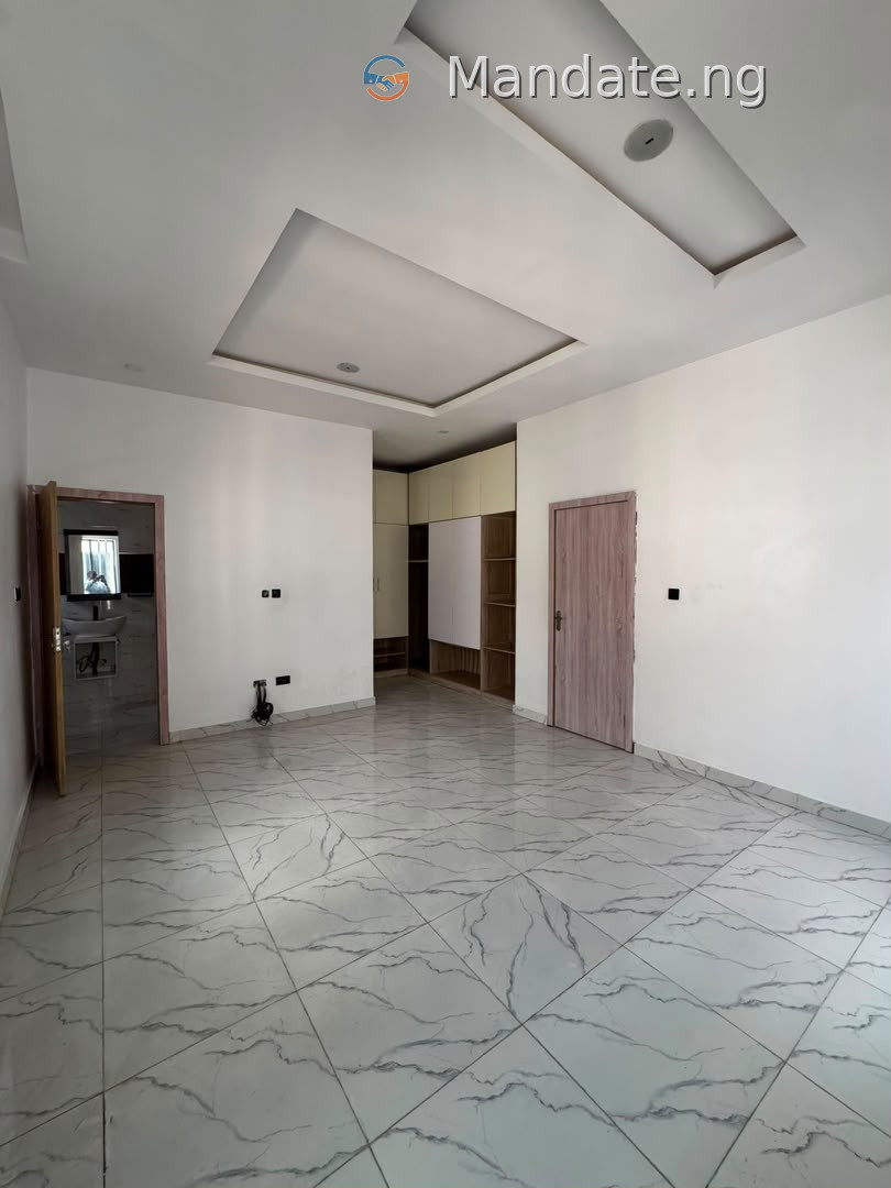 4 Bedroom Semi-Detached Duplex for Rent in Lekki For Rent in Orchid Road, Lekki Orchid Lagos photo 3