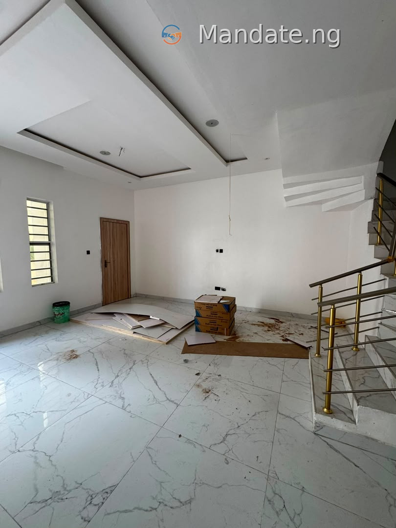 4 Bedroom Semi-Detached Duplex for Rent in Lekki For Rent in Orchid Road, Lekki Orchid Lagos photo 13