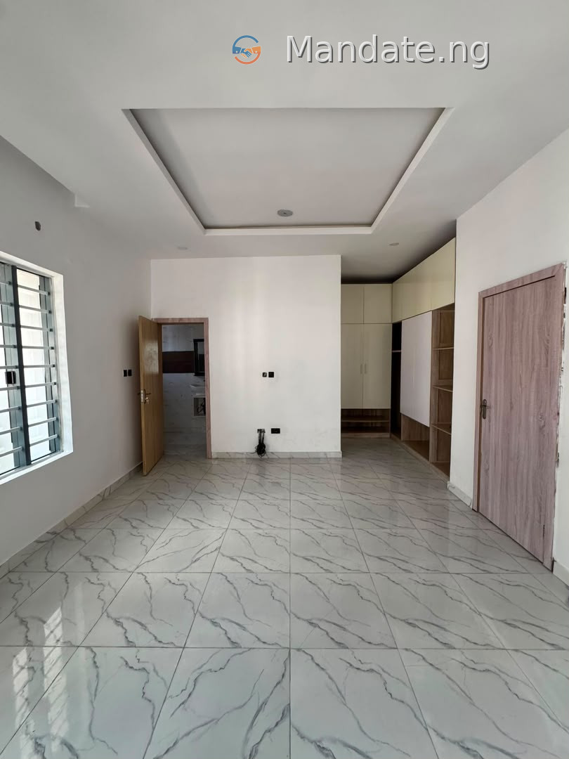 4 Bedroom Semi-Detached Duplex for Rent in Lekki For Rent in Orchid Road, Lekki Orchid Lagos photo 23