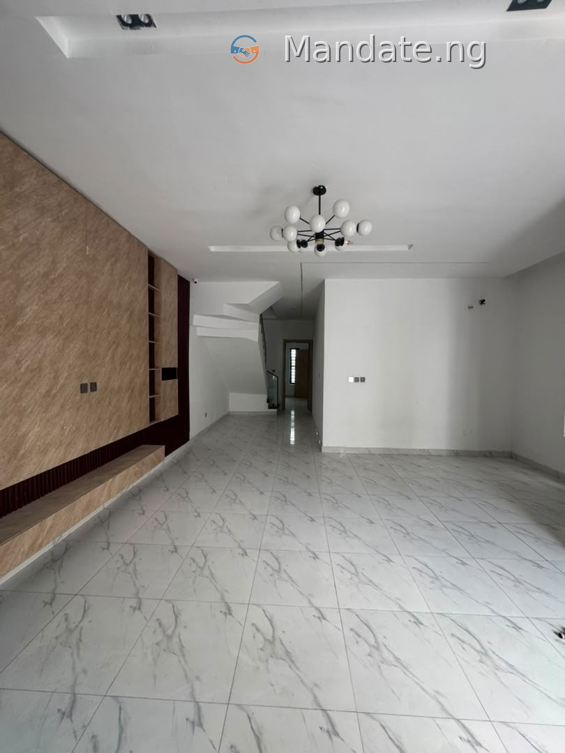 4 Bedroom Terrace Duplex for Rent in Lekki For Rent in Orchid Road, Lekki, Lagos Orchid Lagos photo 12