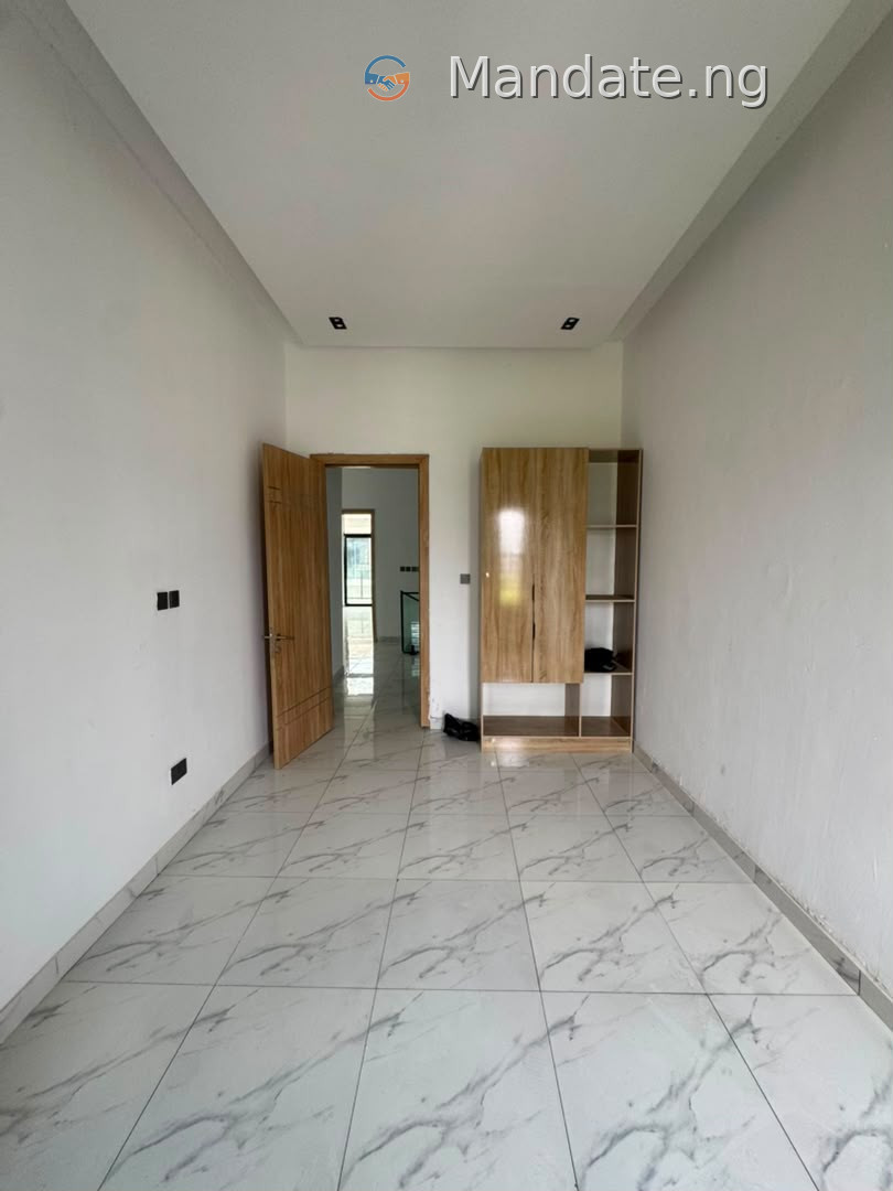 4 Bedroom Semi-Detached Duplex for Rent in Lekki For Rent in Orchid Road, Lekki Orchid Lagos photo 20