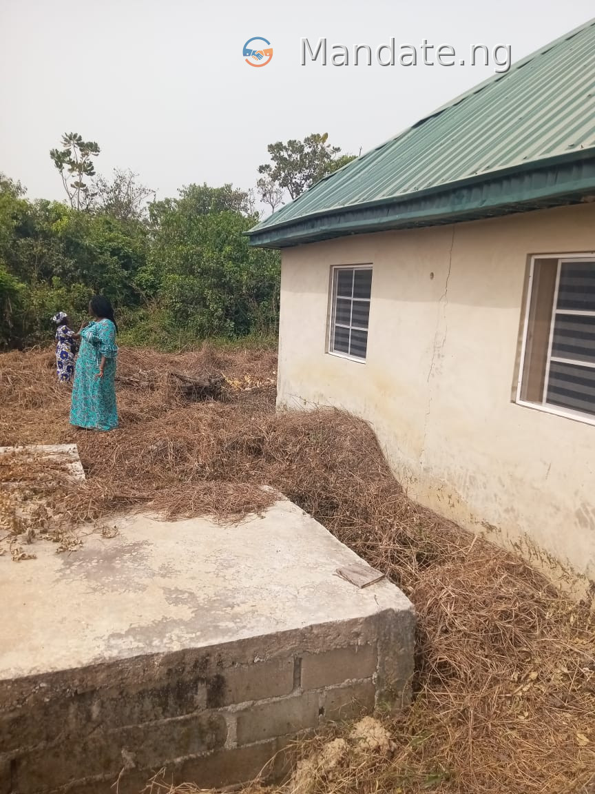 Four Miniflats on Full Plot at Abaren, Mowe For Sale in at Abaren off Adesan mowe Mowe Ogun photo 23