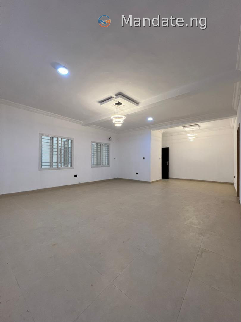 3 Bedroom Flat for Rent in Ajah, Lagos For Rent in Location: Mobil Road, Ajah, Lagos Ajah Lagos photo 1