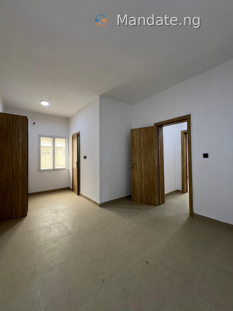 3 Bedroom Flat for Rent in Ajah, Lagos For Rent in Location: Mobil Road, Ajah, Lagos Ajah Lagos photo 2