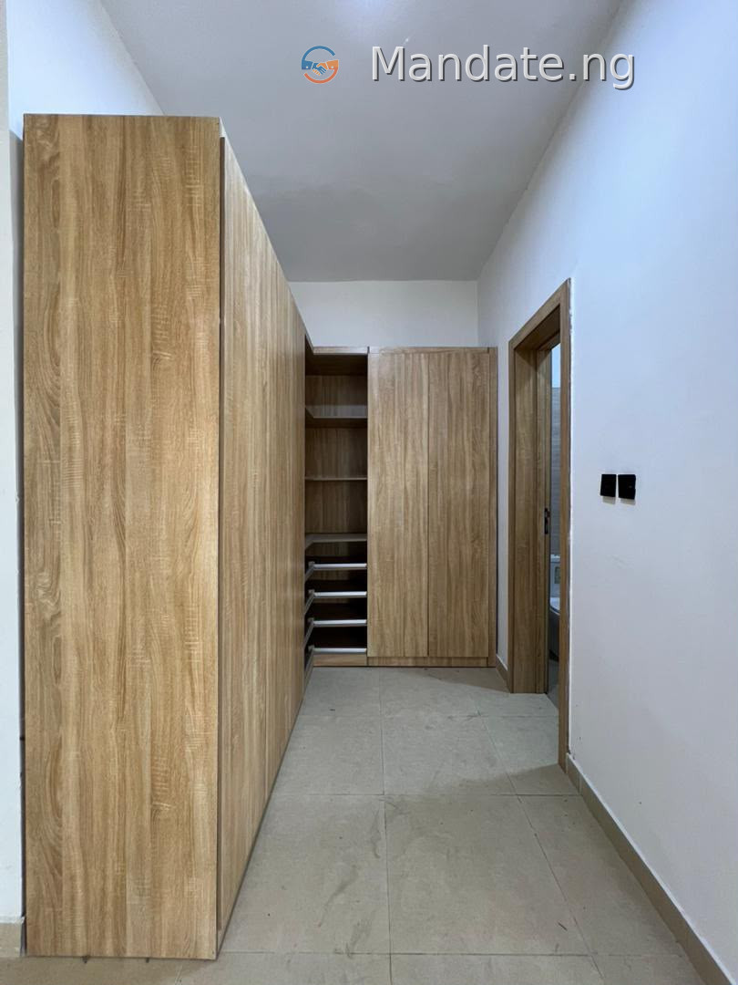 3 Bedroom Flat for Rent in Ajah, Lagos For Rent in Location: Mobil Road, Ajah, Lagos Ajah Lagos photo 6