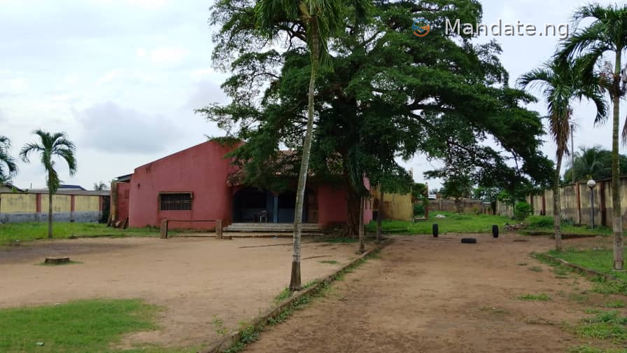Half Plot of Land at the Back of Navy School, Ikeja For Sale in at the back of Navy School, Ikeja Peace Estate Lagos photo 2