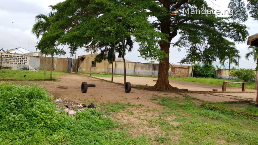 Half Plot of Land at the Back of Navy School, Ikeja For Sale in at the back of Navy School, Ikeja Peace Estate Lagos photo 3
